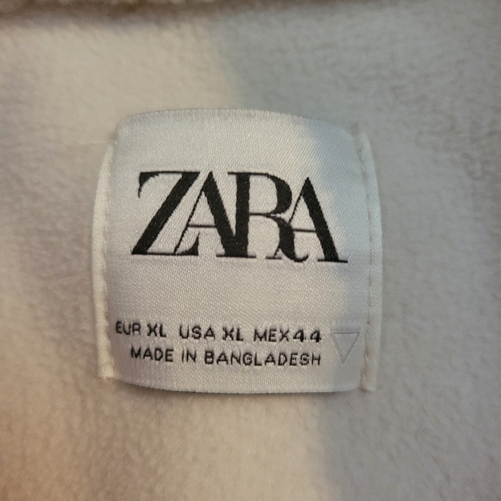 Embroidered fleece sherpa Zara untold Secrets Size XL - Picture 3 of 13